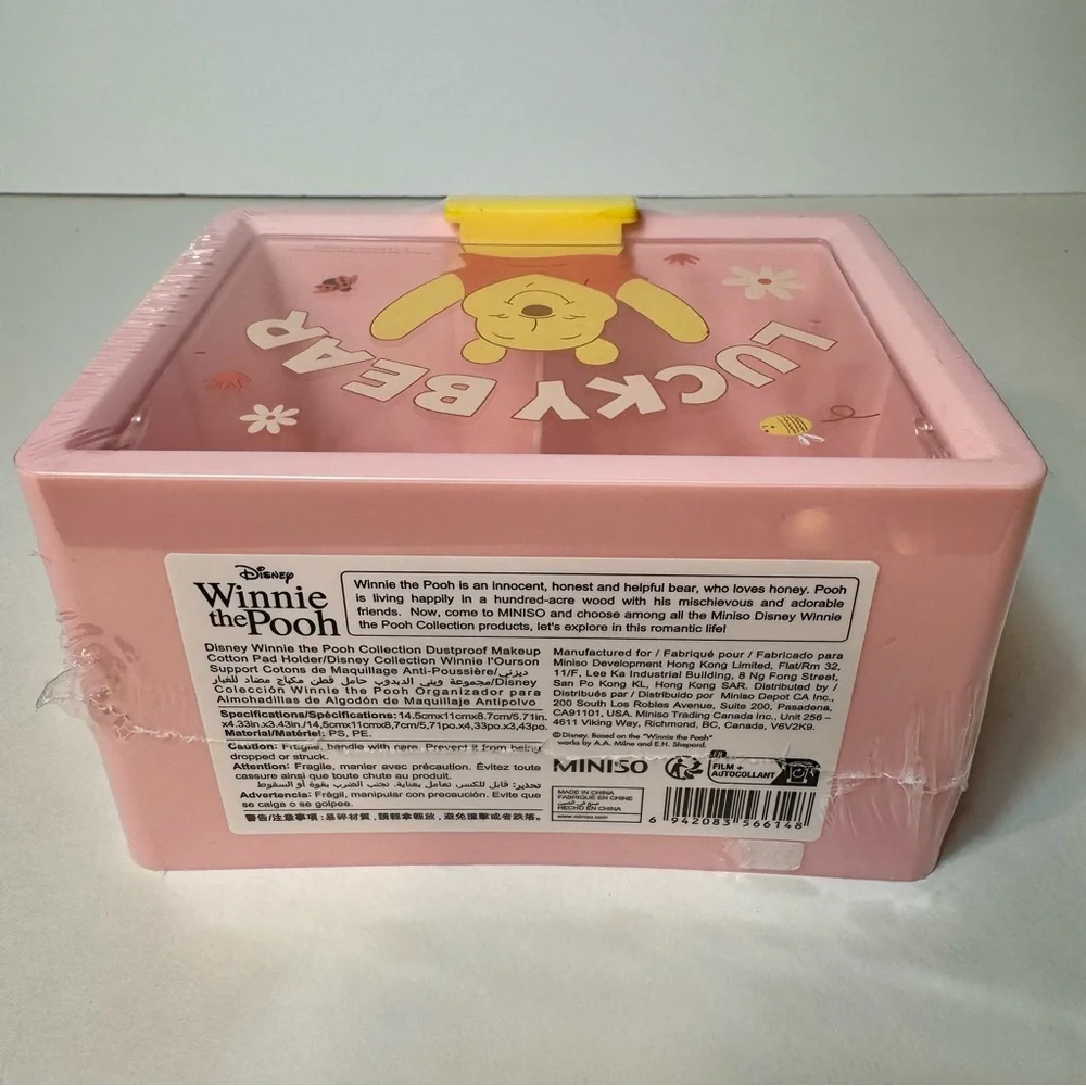 NWT. Disney Winnie the Pooh Collection Dustproof Makeup plastic box